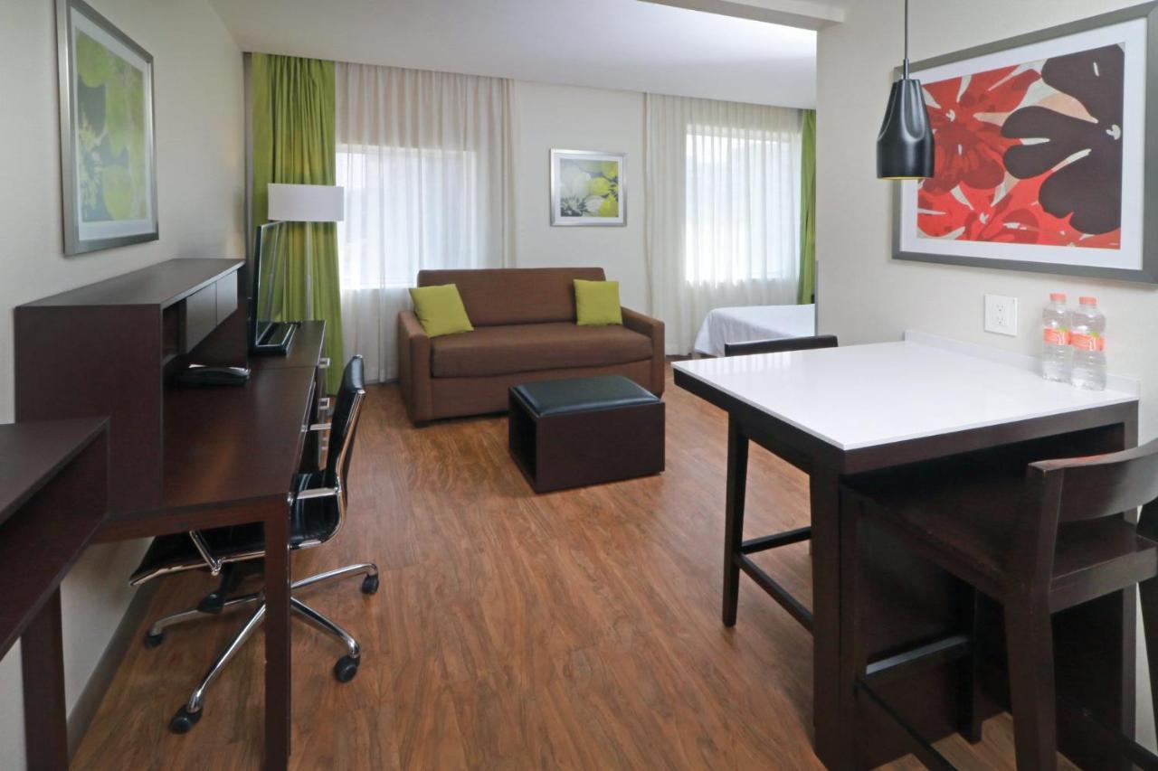 Staybridge Suites San Luis Potosi By Ihg Exterior foto