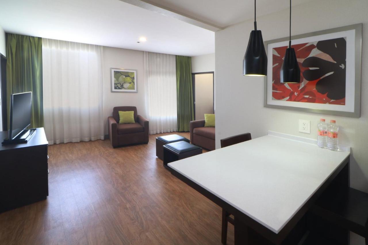 Staybridge Suites San Luis Potosi By Ihg Exterior foto
